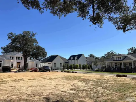 Land in East Pensacola Heights