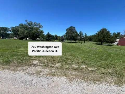 Residential Lots in Pacific Junction