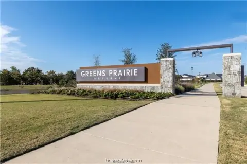 Residential Lot in Growing Neighborhood