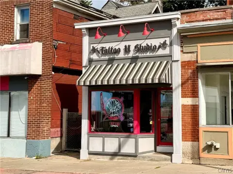 Storefront with Open Workspace