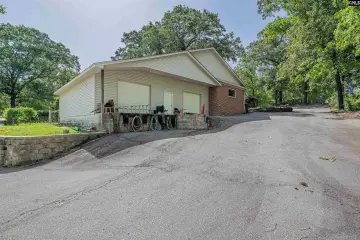 Versatile Commercial Property, West Columbia