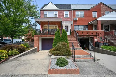 Brick Duplex in Fresh Meadows