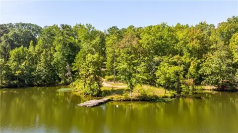 Lake Harding Waterfront Land