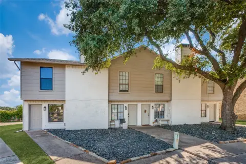 4-Unit Townhome-Style Quadplex