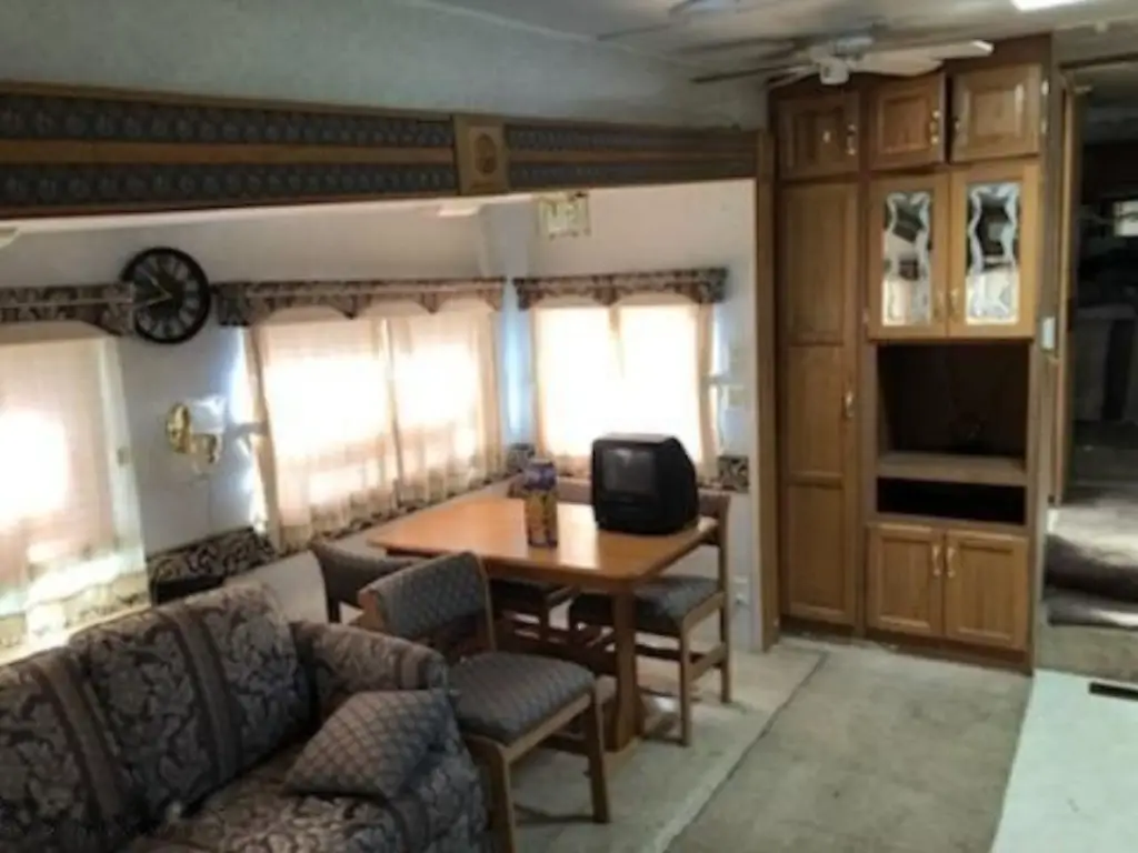 Picture 5
