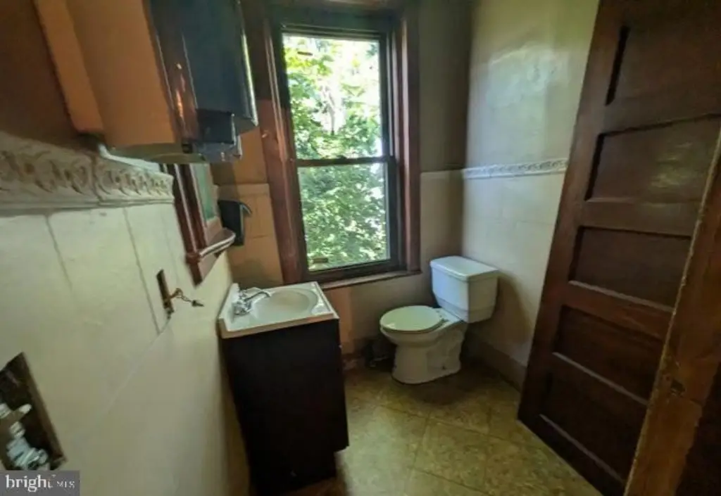 Picture 11