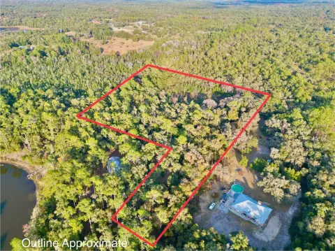 4.78 Acre Lot in Interlachen