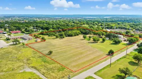 7.89 Acres in Hudson Oaks
