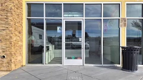 Turnkey Bakery/Cafe Space Available