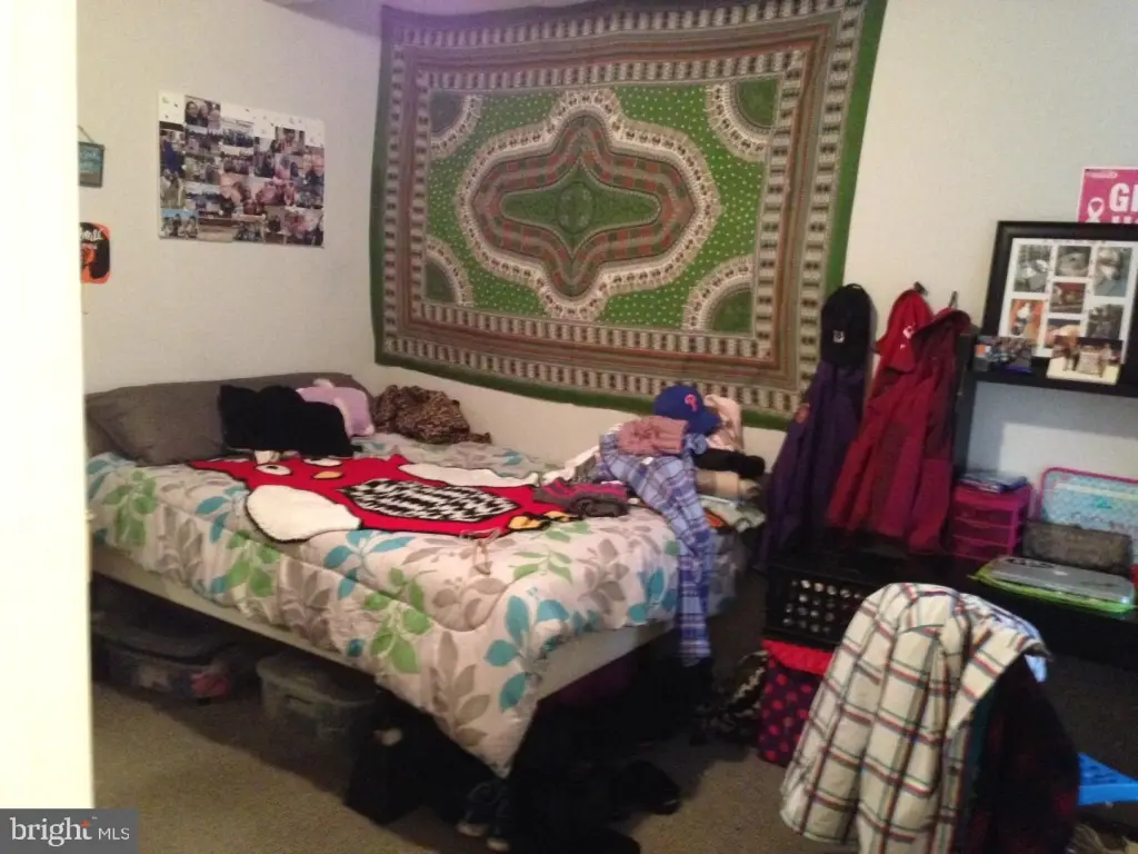 Picture 10
