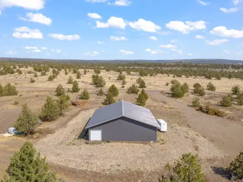 Prineville Buildable Acreage with Shop