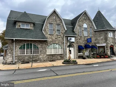 Prime Retail Space in Lansdowne