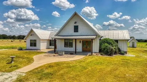 Farmhouse on Expansive Erath County Land