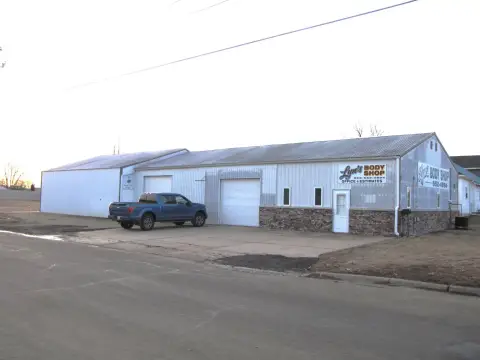Established Auto Shop on Corner Lot