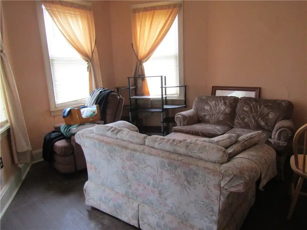 Picture 10