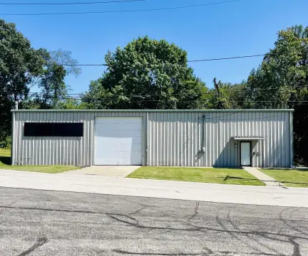 Versatile Industrial Building in Jasper