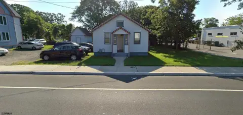 Pleasantville Retail/Office Space For Sale