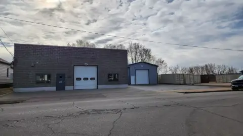 Dubuque Light Industrial Buildings