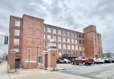 Professional Office Space in Lowell