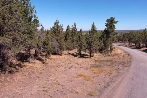 Prineville Land with Mountain Views