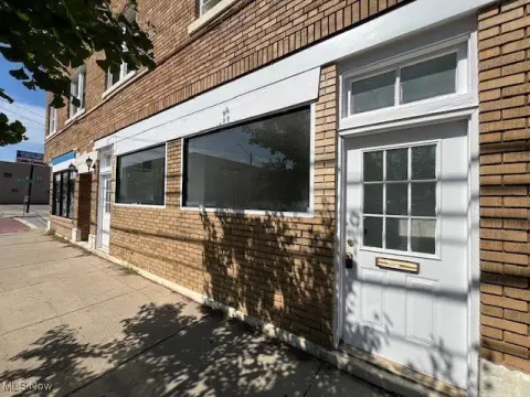 Retail Space in Lakewood, OH