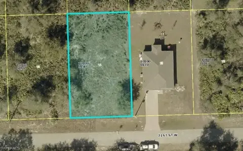 Residential Lot in Lehigh Acres