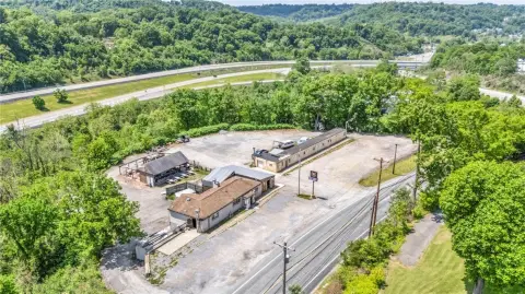 8-Room Motel with Bar-Restaurant