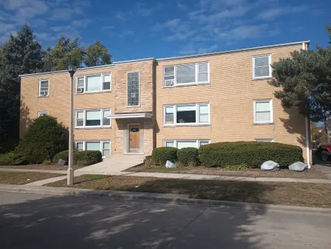 Skokie Multifamily Apartment Building