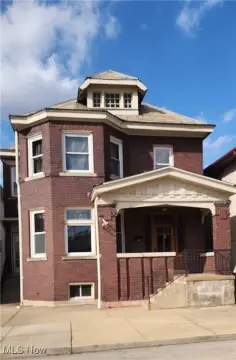 Renovated Mixed-Use Zanesville Property