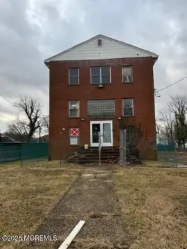 Spacious Former Meeting House