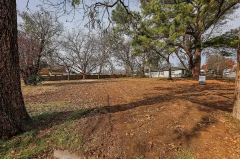 Multifamily Land in Burleson, TX