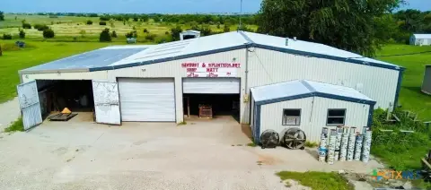Versatile Commercial Building in Gatesville