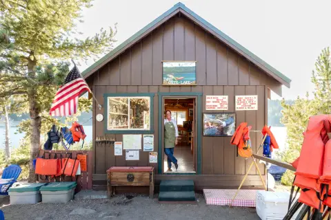 Three Creeks Lake Store/Marina