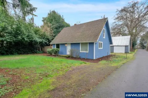 Corvallis Triplex on Large Lot