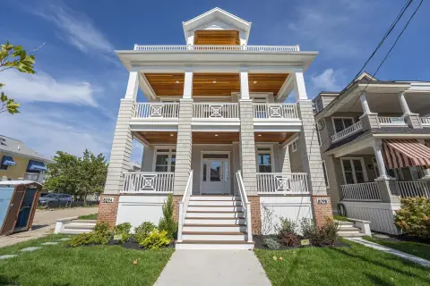 Ocean City Duplex with Elevator