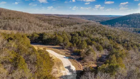 20 Acres Bordering Mark Twain