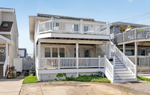 Seven-Bedroom Duplex
