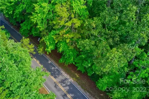 Residential Land in Matthews, NC