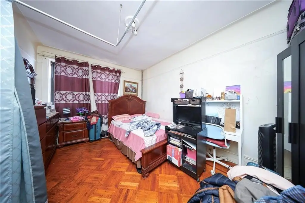 Picture 7