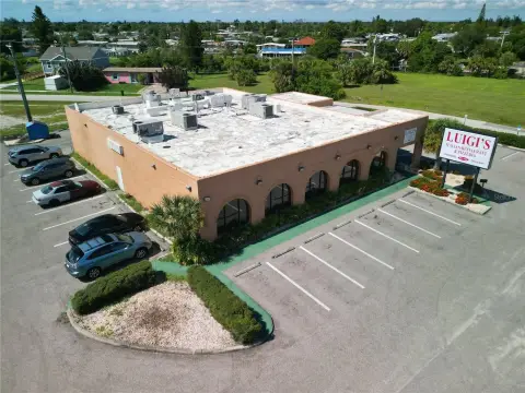 Restaurant with Covered Patio