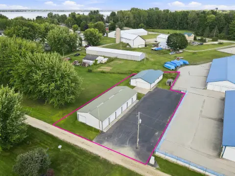 Self Storage Facility with Heated Garage
