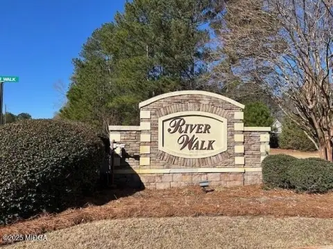 Residential Building Lot in Forsyth