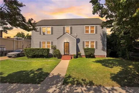 Updated Waterfront Quadplex