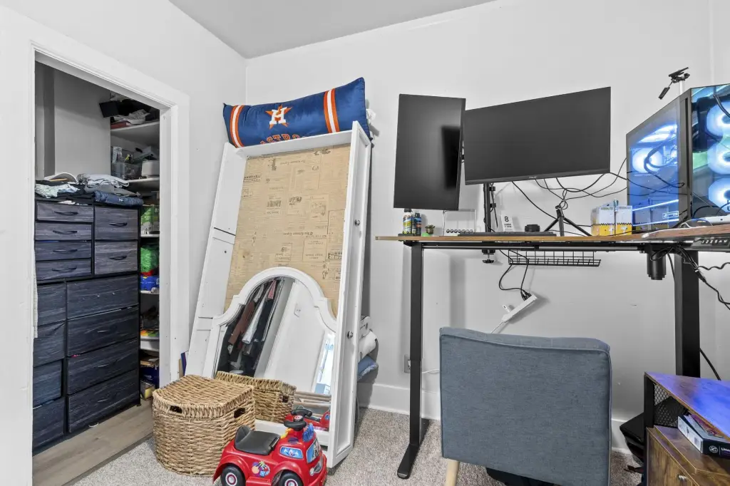 Picture 19