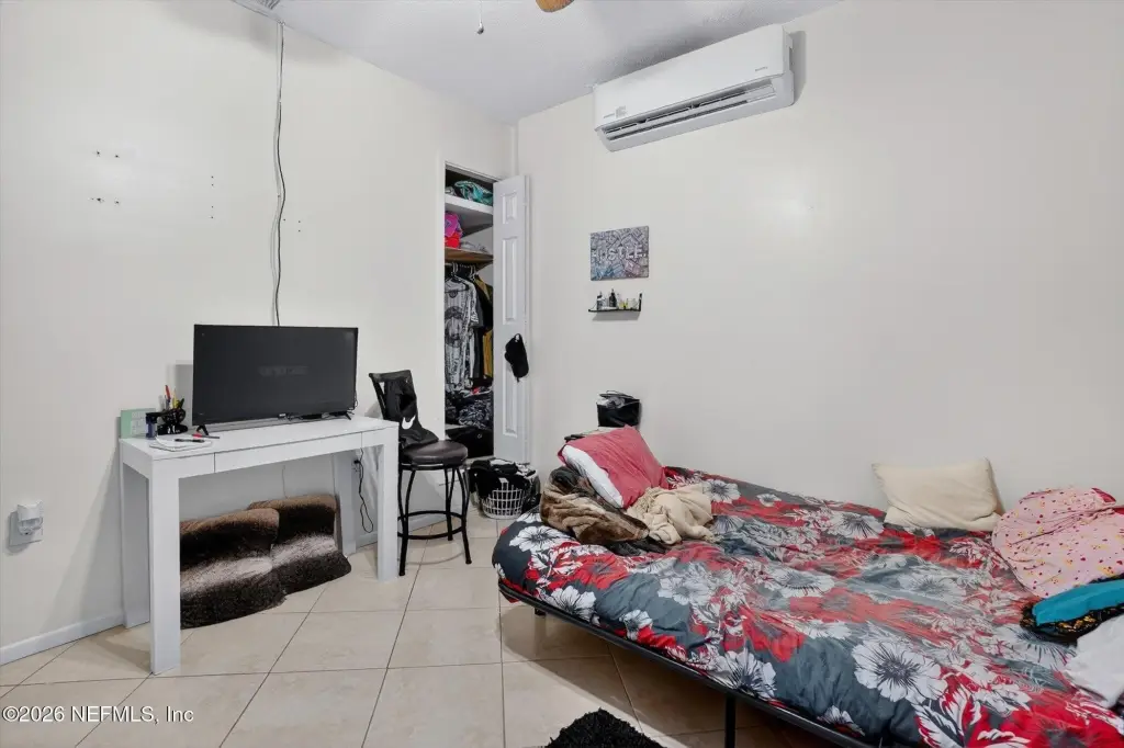 Picture 28