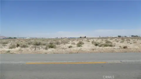 Rosamond Land with Development Potential