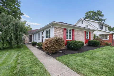 Single-Story Duplex with Garage