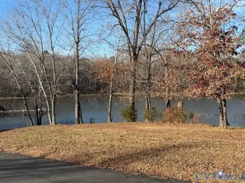 Lake Anna Water-Access Lot