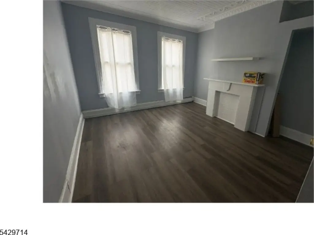Picture 3