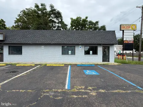 Retail Space with Parking